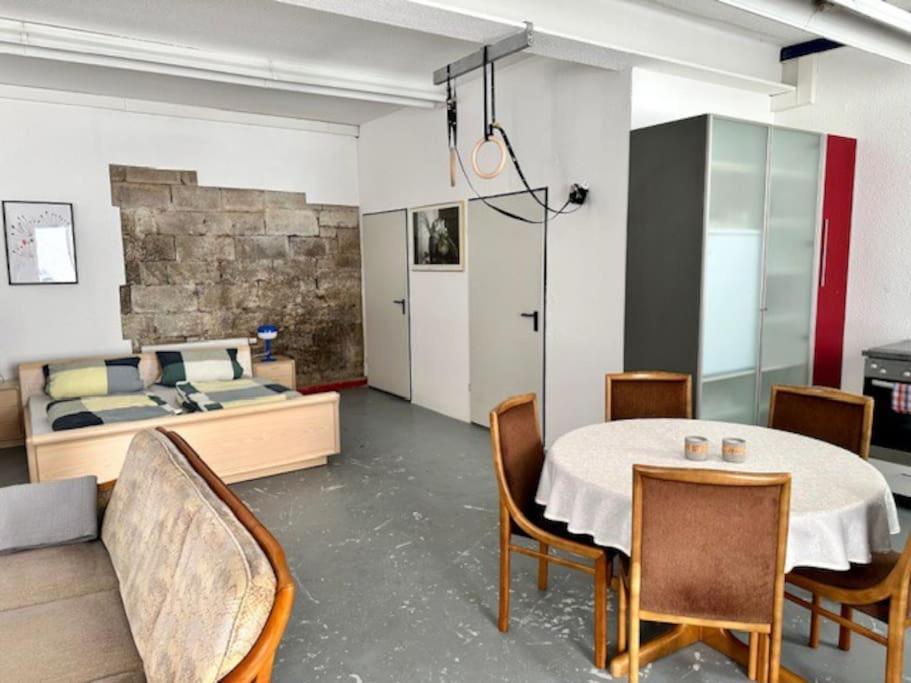 Wohnen In Der Alten Werkstatt Heilbronn Exterior foto